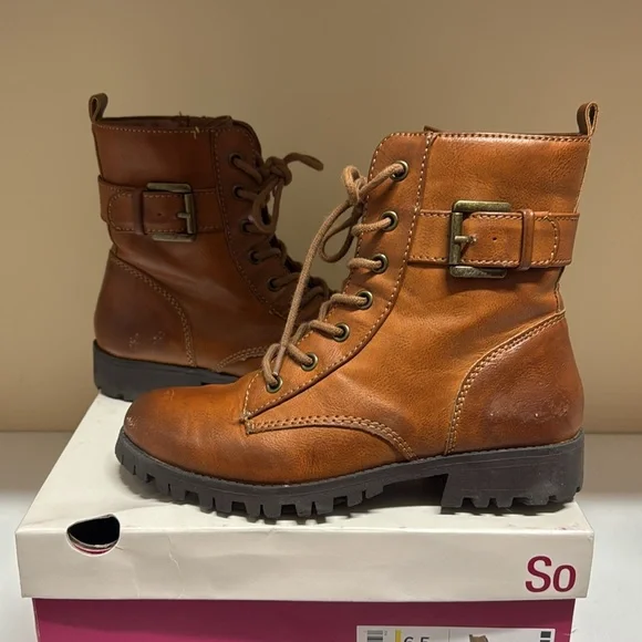 So combat boot size 6.5 - Picture 2 of 9